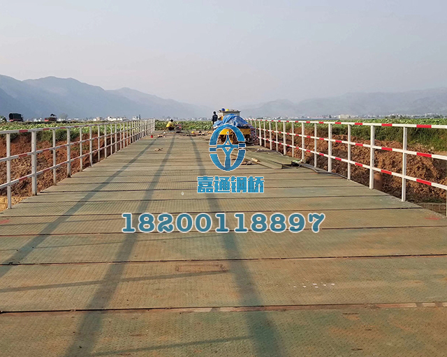 云南紅河州彌蒙鐵路竹園界51米長、6米寬鋼橋